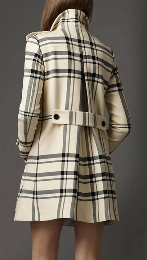 burberry mantel für hunde|burberry damen trenchcoat.